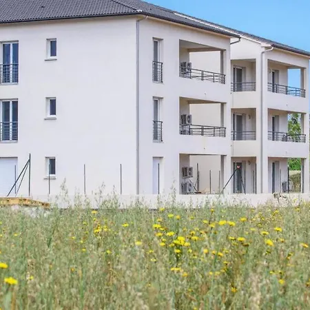 A Paulina Apartman Lucciana